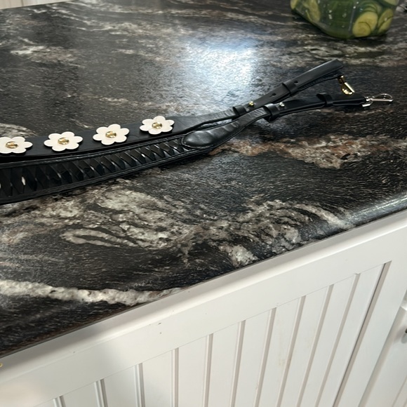 Miscellaneous straps - Picture 3 of 3